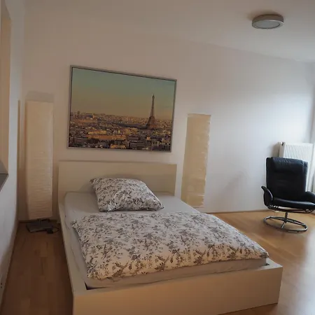 B8 - Just A Private * Düsseldorf