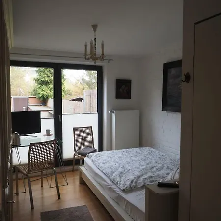 Homestay B8 - Just A Private Accommodation Dusseldorf