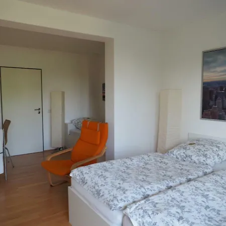 B8 - Just A Private ホームステイ *