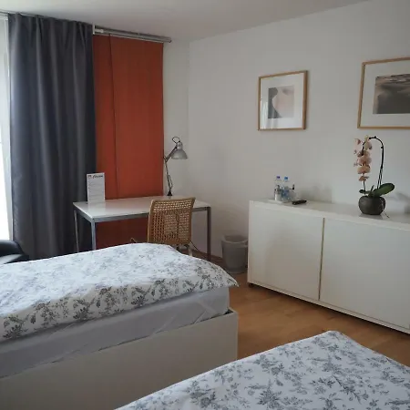 B8 - Just A Private Quarto em Acomodações Particulares Düsseldorf